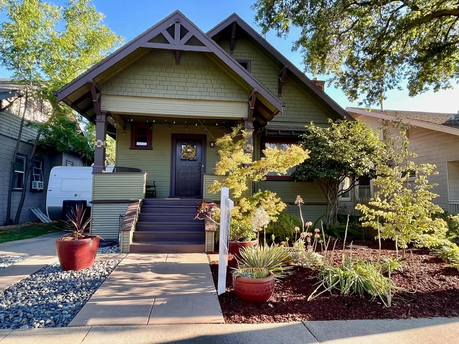 3248 T St photo 1