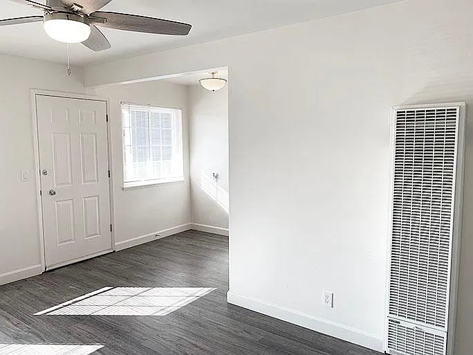 2421 Palmetto Ave #6 — Photo 13