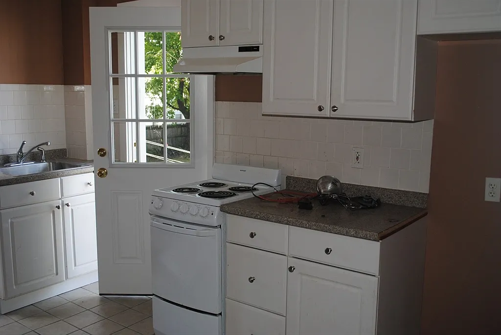 1 bed, 1.0 bath, 525 sqft, $1,875 — Photo 1