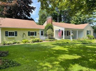 50 Slumber Ln, Springfield, MA 01128