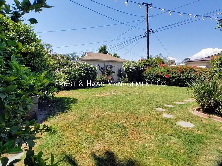 7619 Suva St — Photo 34
