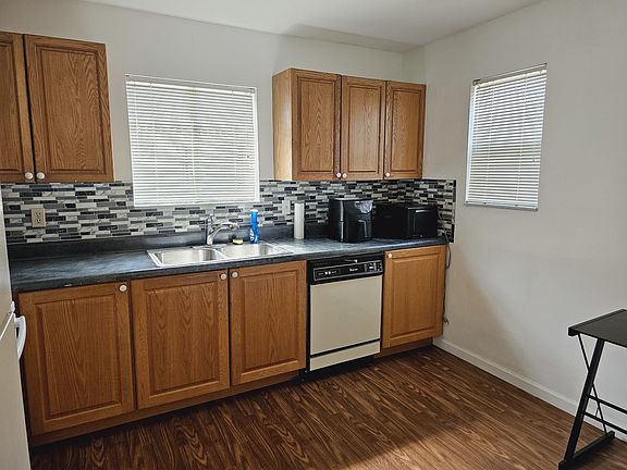 4th image of 105 Chesterfield Ct #105