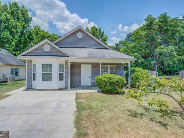 687 Chestnut Dr, Jackson, GA 30233