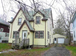 1203 Woodbridge St, Jackson, MI 49203