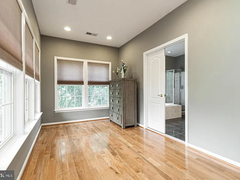 13312 Scotch Run Ct — Photo 17