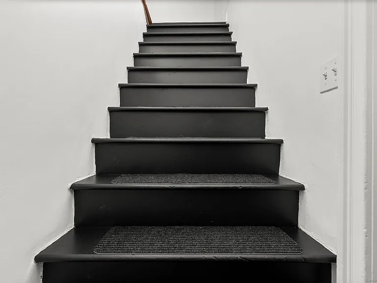 48 Lockwood Ave #3 — Photo 3