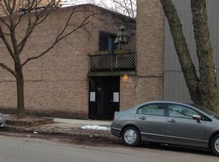 917 W Dickens Ave, Chicago, IL 60614
