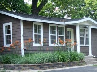 137 Park Ave, South Haven, MI 49090