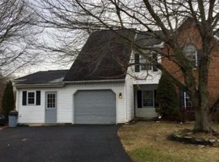 38 Derby Ln, Lancaster, PA 17603