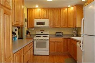 3rd image of 7803 Janes Ave