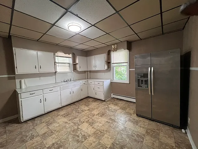 516 Sussex St — Photo 2