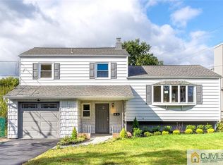 24 S Oak Ave, Fords, NJ 08863
