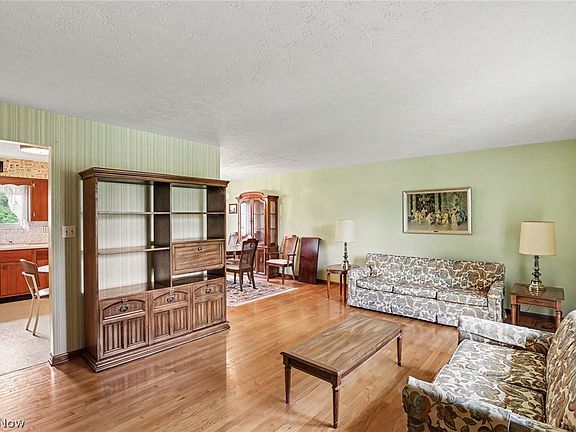 5th image of 1331 Grant Dr