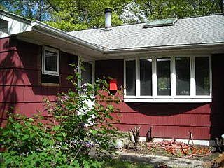 1st image of 329 Glenmore Ln