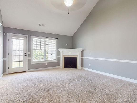 5th image of 2609 Sawgrass Drive #A