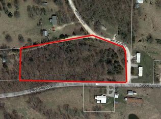 Cavewood Rd, Rogers, AR 72756