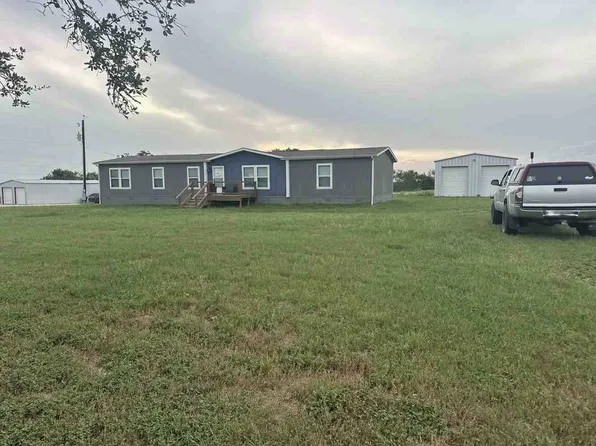 114 Private Road 3491, Gonzales, TX 78629