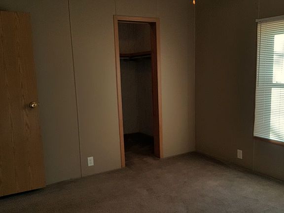 BEDROOM WALK IN CLOSET