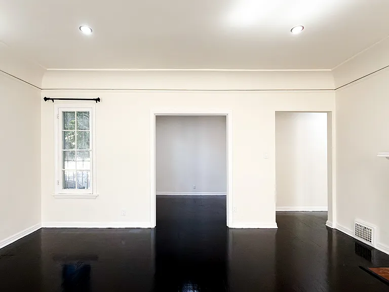201 S Alexandria Ave #103 — Photo 4