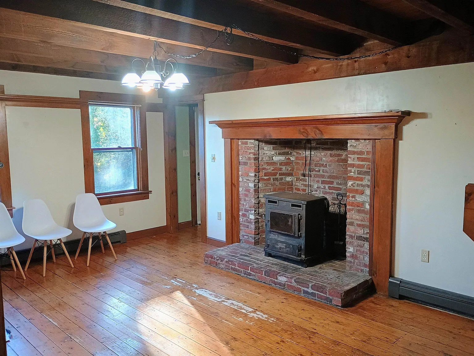 3 bed, 2.5 bath, 1665 sqft, $2,850 — Photo 2
