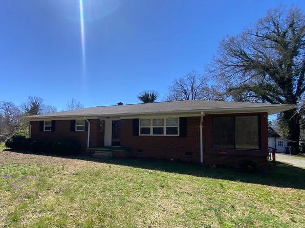 103 Trail Four, Burlington, NC 27215