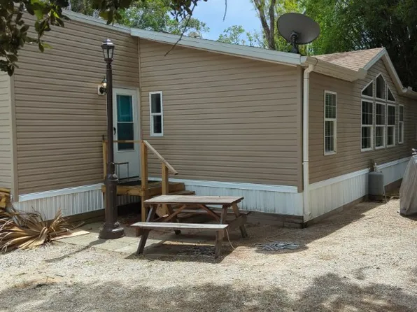 162 N Putnam Grove Rd, Oak Hill, FL 32759
