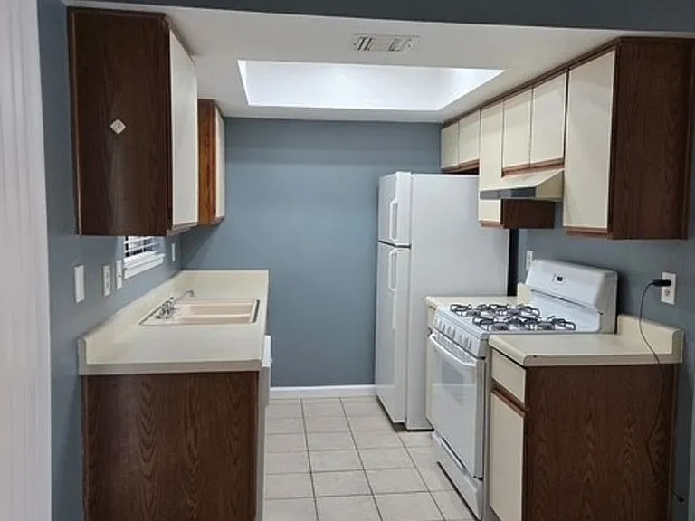 625 W Perdew Ave — Photo 10