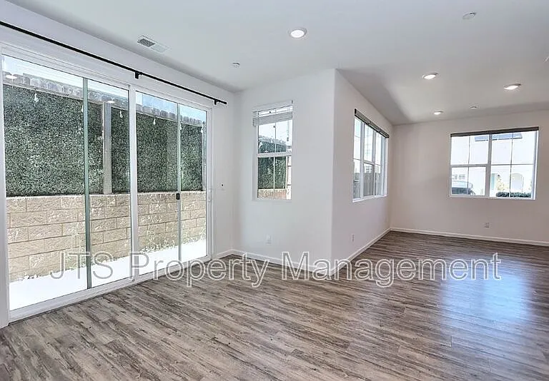 3217 Sunny Gate Ln — Photo 21