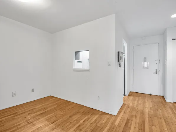 414 West 54th Street image 3 of 6