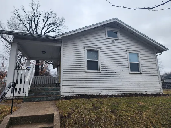 1217 Sorin St, South Bend, IN 46617