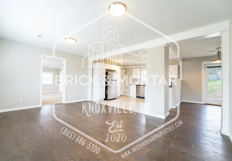 837 Teffeteller Ln — Photo 4