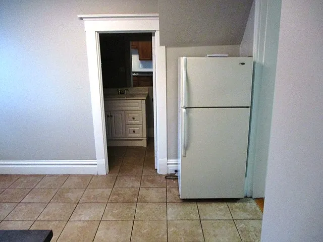 913 W Grove St #61701 — Photo 3