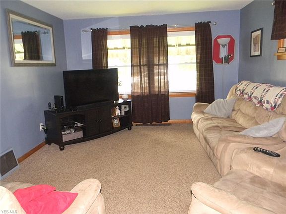 4th image of 1419 Gulling Ave