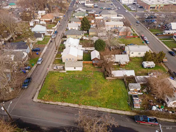 1509 6th Ave, Lewiston, ID 83501