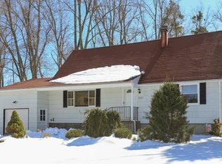 2707 Narath Ct, Yorktown Heights, NY 10598