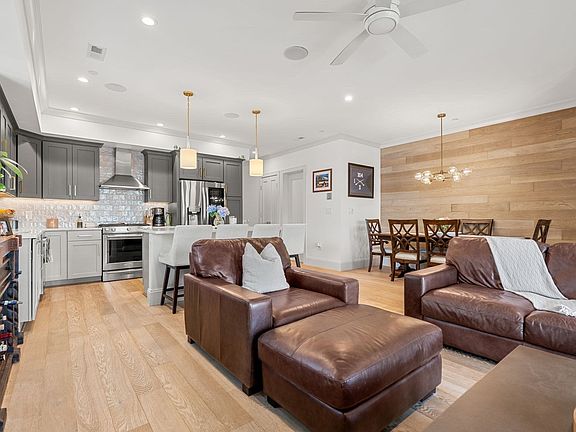 5th image of 251 Minot St #6