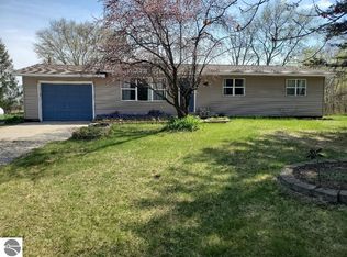 3315 S Summerton Rd, Mount Pleasant, MI 48858