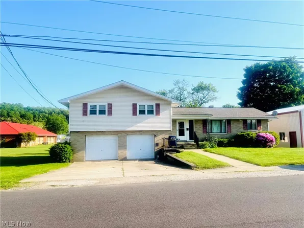 507 E Line St, Minerva, OH 44657