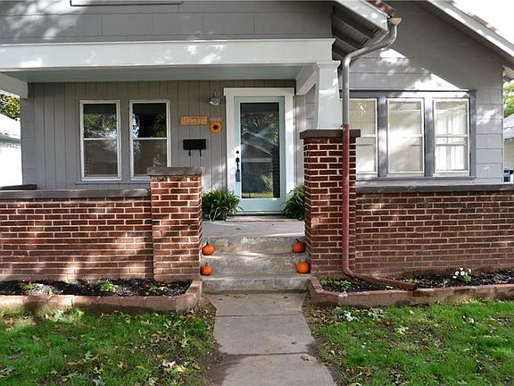 Inviting, covered front porch.  Welcome home!