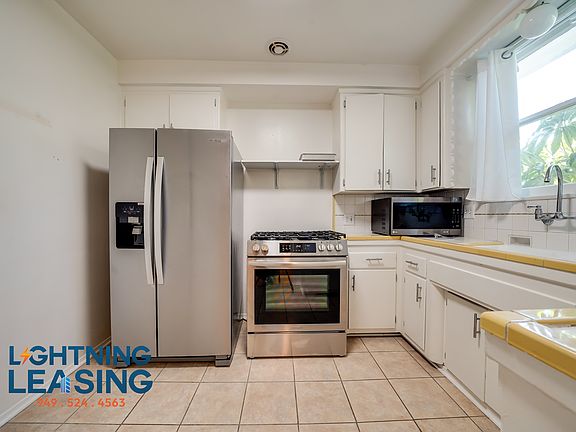 2nd image of 1323 3/5 N Harper Ave #4D
