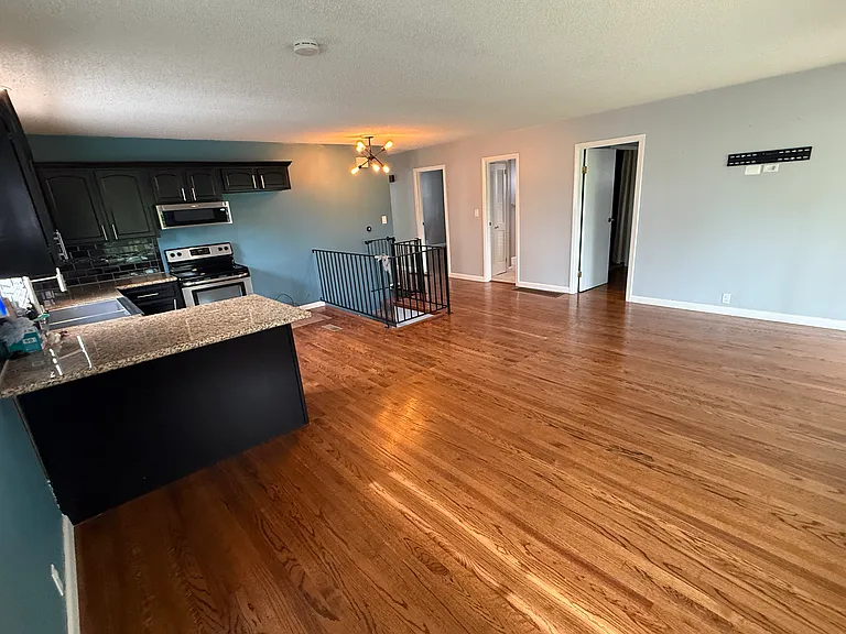 40 L St — Photo 9