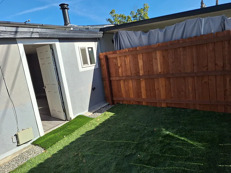 3438 N Mayfield Ave #A — Photo 12