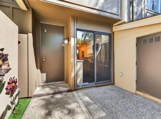 878 Woodside Ln E Unit 2, Sacramento, CA
