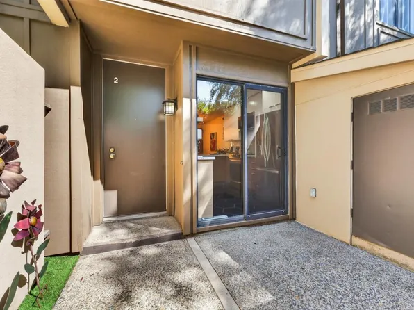 878 Woodside Ln E Unit 2, Sacramento, CA 95825