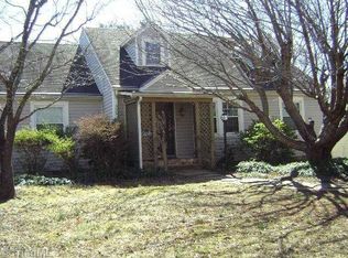 2352 Westover Dr, Winston Salem, NC 27103