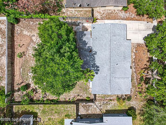 4th image of 2737 Cherbourg Rd