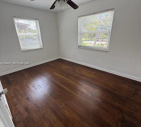 4th image of 2471 Dewey St