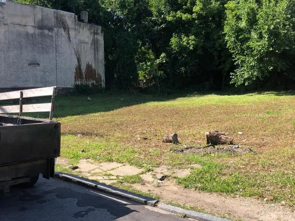 5220 Wakefield St, Philadelphia, PA 19144