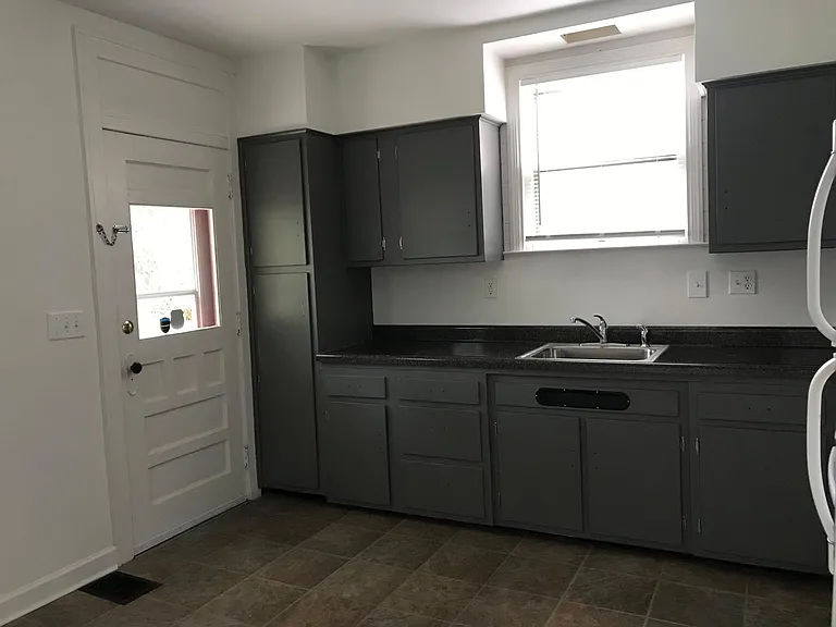 362 Hanford St — Photo 11