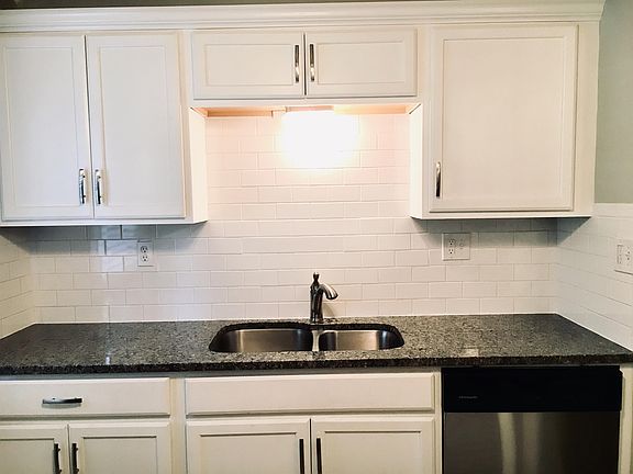 4th image of 2125 Churchill Pl